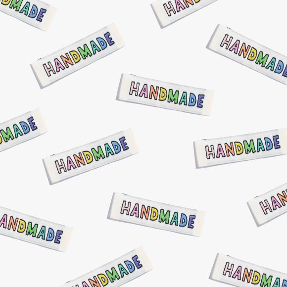 Étiquette textile à coudre "Handmade Rainbow" - lot de 6 (écru-multicolore) de Kylie and the Machine