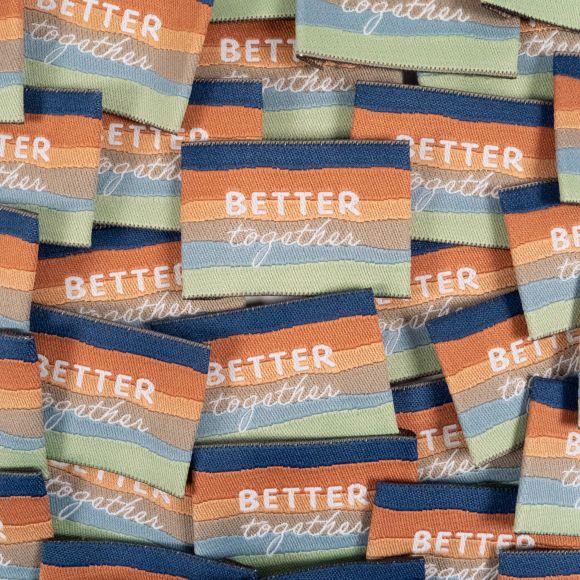 Étiquettes tissées à coudre "Better Together" - lot de 5 (bleu/brun/vert pastel) de ikatee